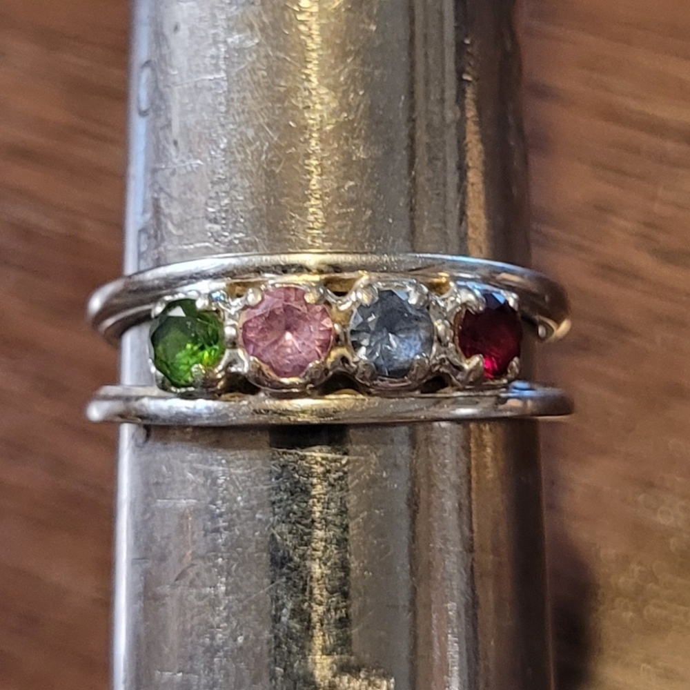 VINTAGE GLEAMLIGHT Ring Mothers Valentines Gemstone 9-9.5 White Gold Stamped